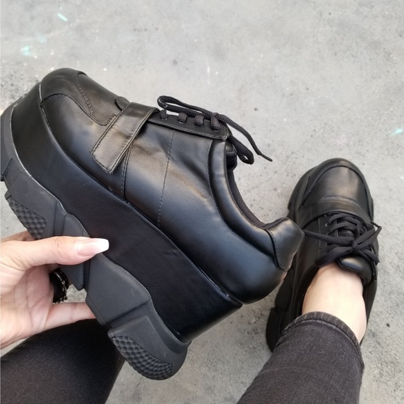 Dolls Kill Shoes - Last Size 9 🖤Blk Hook & Loop Lace-Up Platform